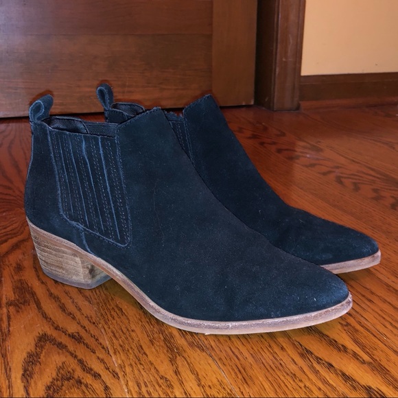 Dolce vita black suede booties - Picture 1 of 3